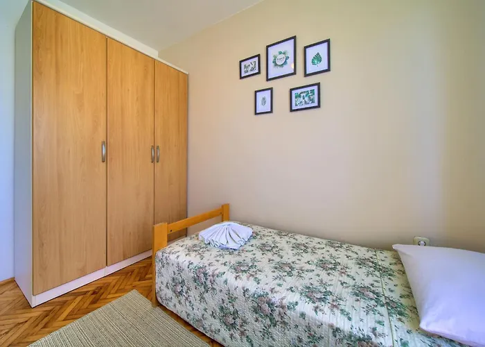 Disente With Sea View Apartmán Krk Town