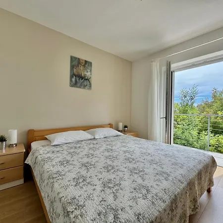 Disente With Sea View