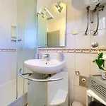 Apartament Disente With Sea View Krk Town